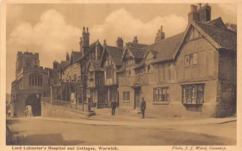 A921 England Lord Leicester's Hospital and Cottages Warwick Vintage Postkarte