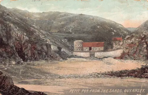 A920 England 1913 Petit Pot from the Sands Guernsey Vintage Postkarte