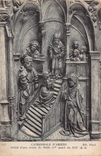 C024 Frankreich, Kathedrale D'Amiens Detail d'une Jouee de Stalle Vintage Postkarte