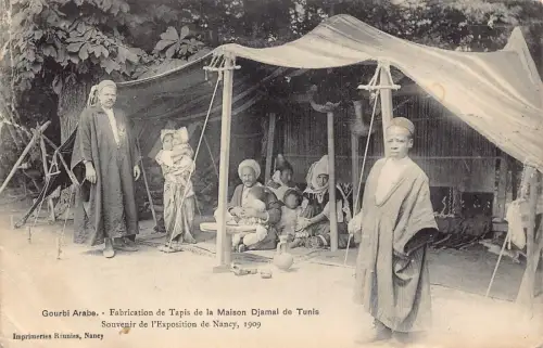 A931 Tunesien 1909 Gourbi Arabe Fabrication de Tapis de Maison Natives Postkarte