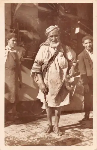 A934 Tunesien Wasserhändler Verkäufer Szenen et Typen Einheimischer alter Mann RPPC Postkarte