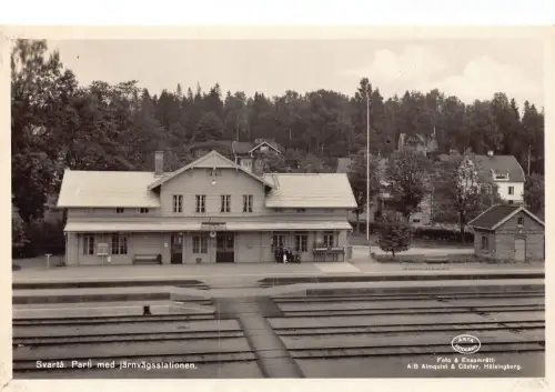 A936 Schweden Swarta Parti med jaernvaegsstationen Bahnhof Eisenbahn Postkarte
