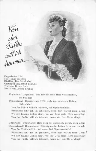 Elegante Frau Ich möchte von Pussta Ungarisches Lied träumen Vintage Postkarte