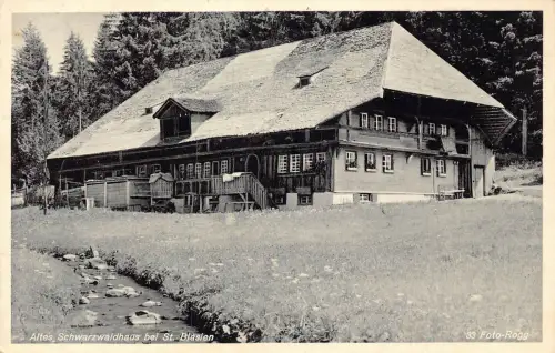 L158 Deutschland 1935 Altes Schwarzwaldhaus bei St. Blasien Vintage Postkarte