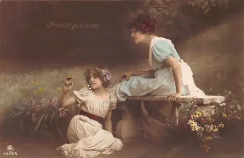 Kinder des Frühlings 1916 Schmetterling Mädchen Blumen Bank Fotomontage Postkarte