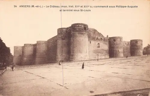 C032 Frankreich, Angers Le Chateau Vintage Postkarte