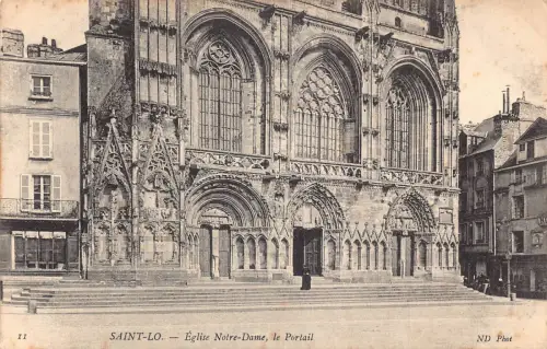 C034 Frankreich, Saint-Lo Eglise Notre-Dame Vintage Postkarte