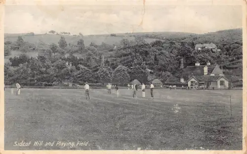 B210 England Sidcot Hill and Playing Field Vintage Postkarte