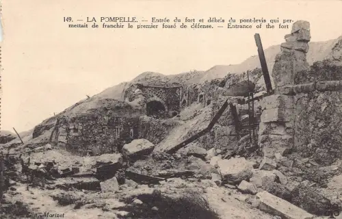 B222 Frankreich Fort de la Pompelle Museumseingang Vintage Postkarte