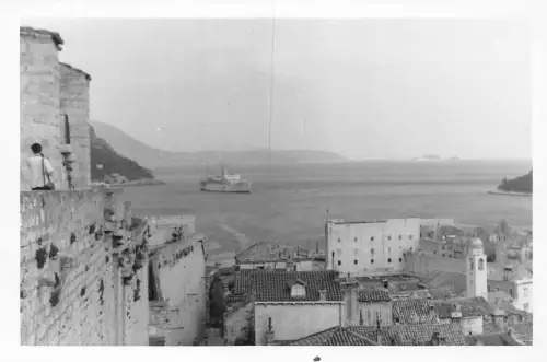 B223 Kroatien Dubrovnik Gesamtansicht RPPC Dampfschiff Vintage Postkarte