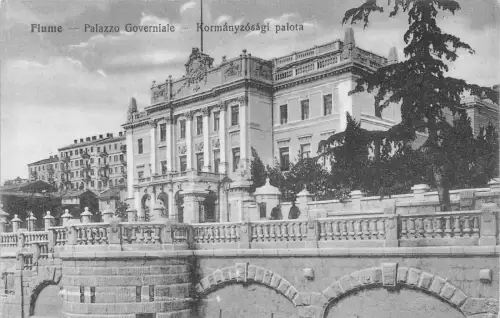 B239 Kroatien Fiume Rijeka Palazzo Governiale Regierungspalast Vintage Postkarte