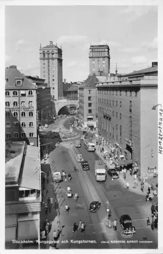 B239 Schweden Stockholm Kungsgatan och Kungstornen Autos Bus RPPC Vintage Postkarte