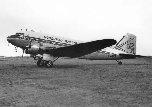 A159 Flugzeug Roseau Aviation Airline DC-3 F-BAXR c/n 20100 Postkarte