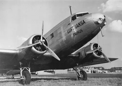 A157 Flugzeug Lufthansa Airline D-ABEQ c/n 1318 Postkarte