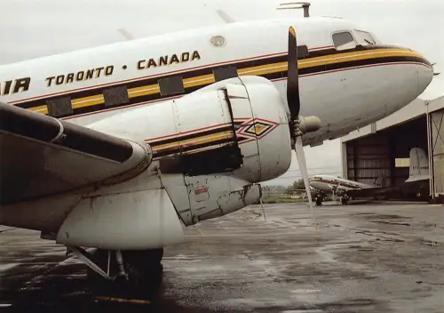 A155 Flugzeug Millardair C-GGKG c/n 43354 Toronto Ontario Flughafen Postkarte