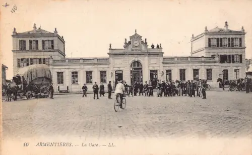 Frankreich Armentieres Gare Bahnhof Radfahrer Vintage Postkarte L552