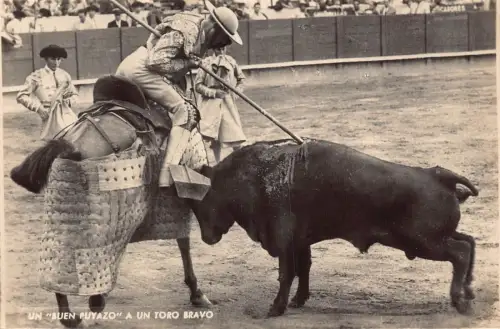 L044 Spanien Corrida de Toros Stierkampf Echtfoto Postkarte