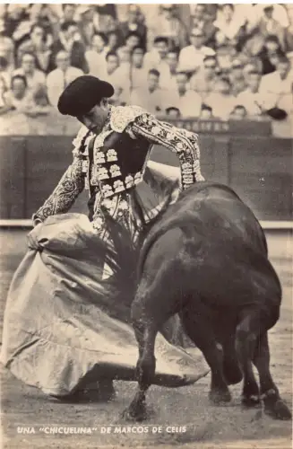L044 Spanien Corrida Stierkampf Chicuelina de marcos de celis Echtfoto Postkarte