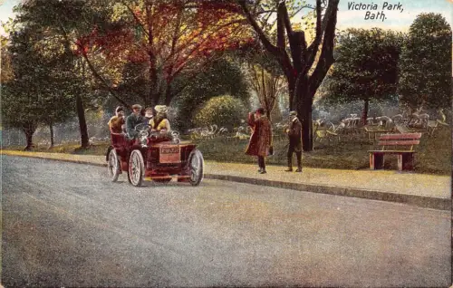 L040 England Bath Victoria Park Automobil Postkarte