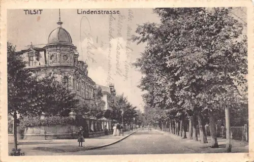 A142 Russland 1915 WWI Sovetsk Tilsit Lindenstraße Straßenfeld Postkarte