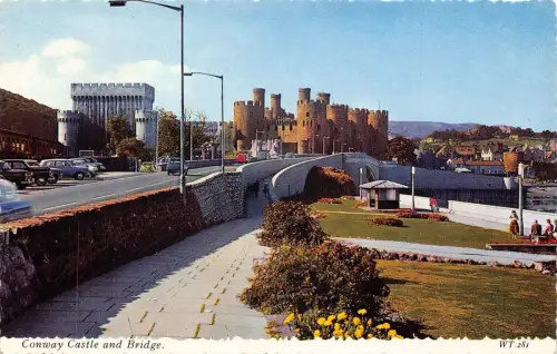 L236 Wales Conway Conwy Castle and Bridge Cars Vintage Postkarte