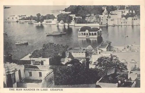 L379 Indien Der Mann Mander im See Udaipur Boote Vintage Postkarte