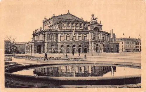 A137 Deutschland Dresden Das Opernhaus Vintage Postkarte