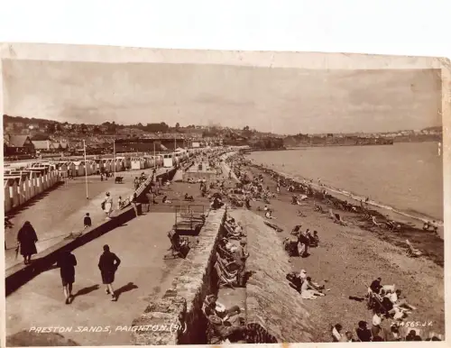L232 England 1936 Preston Sands Paignton People Chairs Vintage Postkarte