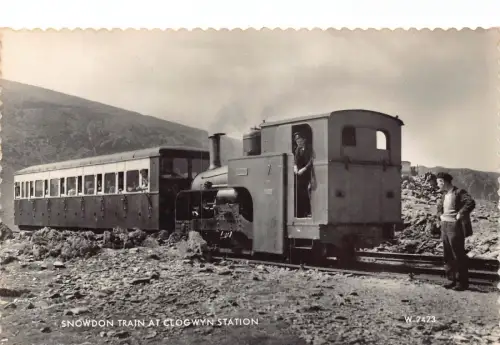 L373 Dampflokomotive Snowdon Train am Bahnhof Clogwyn RPPC Postkarte