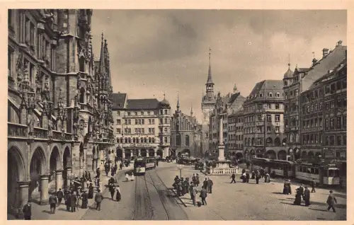 Deutschland München Marienplatz Mariensaeule Straßenbahnen Vintage Postkarte