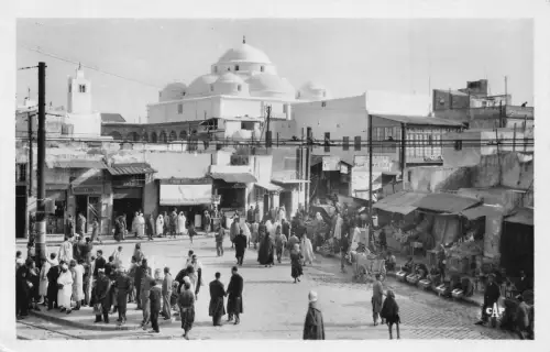 Tunesien Tunis 1957 Place Bab Souika Busy Square Electricite Shop RPPC Postkarte