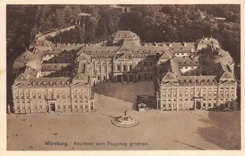 Deutschland Würzburg Residenz vom Flugzeug gesehen alte Postkarte