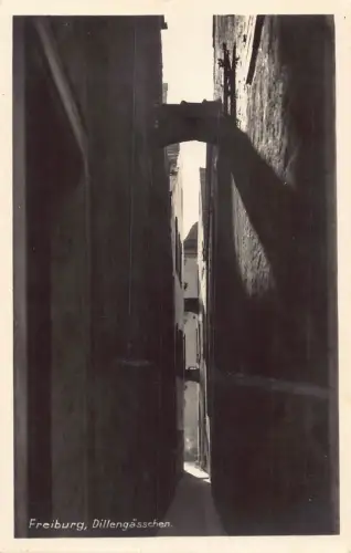 Deutschland Freiburg Dillengaesschen Straße Vintage Postkarte