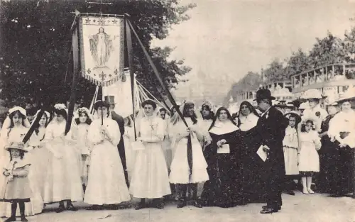 England London Kinderprozession Nonnen religiöse Postkarte