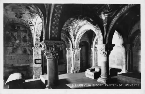 Spanien Leon San Isidoro Panteon de los Reyes Vintage Postkarte