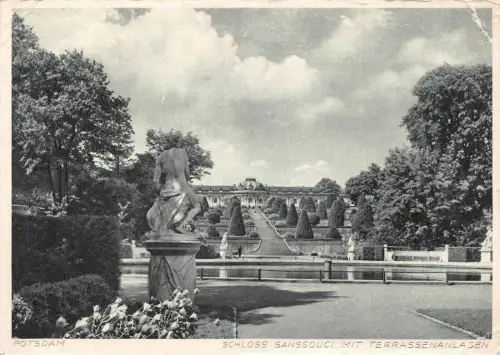 A080 Deutschland 1932 Potsdam Schloss Sanssouci mit Terrassenanlagen Statue Postkarte