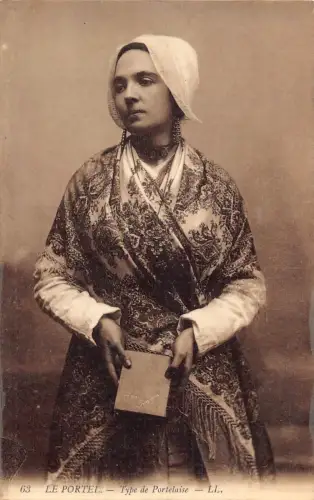 L013 Frankreich 1909 Le Portel Dame Kostüm Ethno Vintage Postkarte