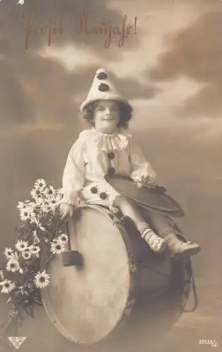 L001 Deutschland 1919 Kinder Clown Kostüm Trommel Blumen Neujahr Postkarte