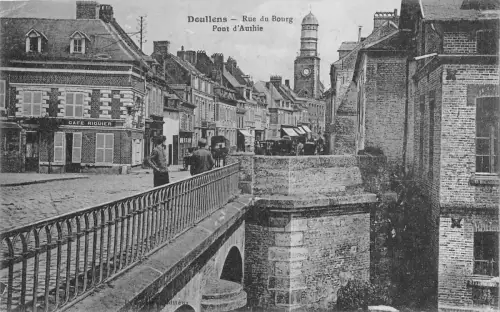 C043 Frankreich Doullens Rue du Bourg Pont D'Authie 1919 alte Postkarte