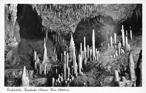 A088 Deutschland Höhle Innenraum Teufelshöhle Fraenkische Schweiz RPPC Postkarte