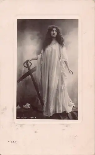Passepartout 1908 Frau in weißem Kleid bei Anker repräsentiert Hoffnung Postkarte