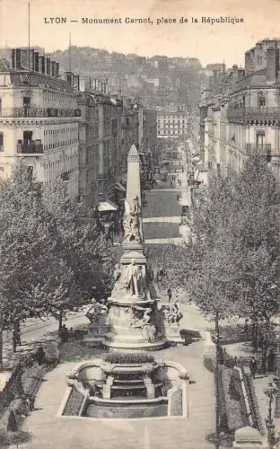 Frankreich Lyon Denkmal Carnot Place de la Republique Vintage Postkarte