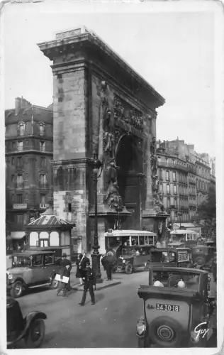Frankreich Paris Porte Saint Denis Autos Oldtimer Postkarte