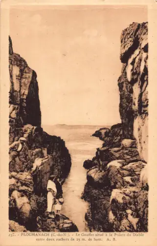 Frankreich Ploumanach Gouffre Pointe du Diable Klippen Vintage Postkarte