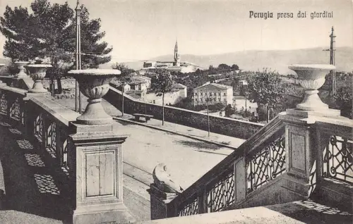 C080 Italien Perugia presa dai giardini Vintage Postkarte