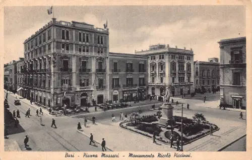 C083 Italien Bari Piazza Massari Monumento Nicolo Piccinni Vintage Postkarte