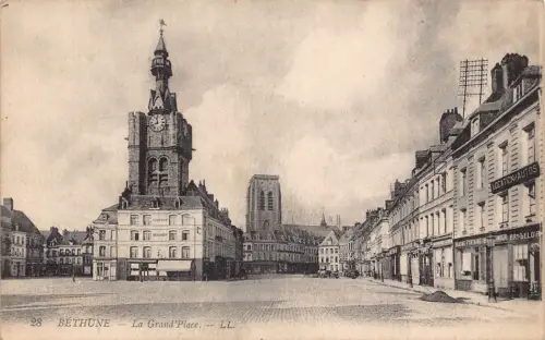 C072 Frankreich Bethune La Grand Place Vintage Postkarte