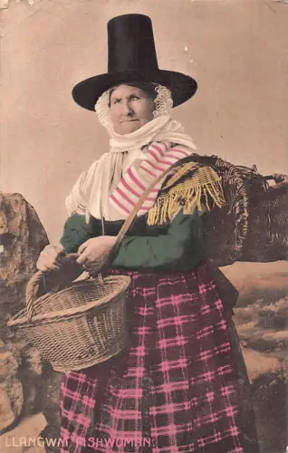 A981 Welsh Folk Kostüme Typen Llangwm Fishwoman 1917 Postkarte