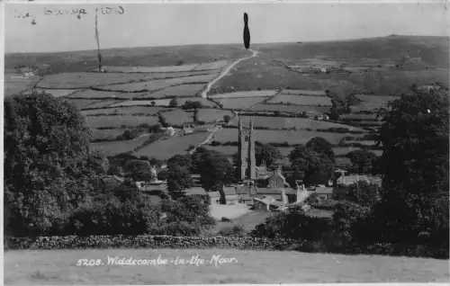 A981 England Widecombe im Moor General View RPPC Vintage Postkarte