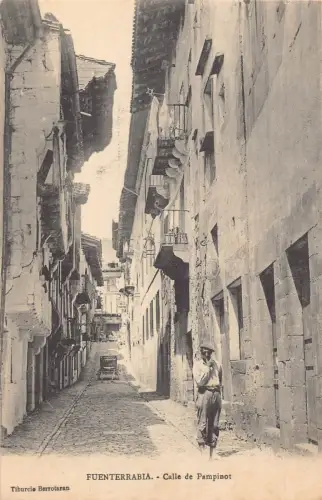 A954 Spanien Hondarribia Fuenterrabia Calle de Pampinot Vintage Postkarte